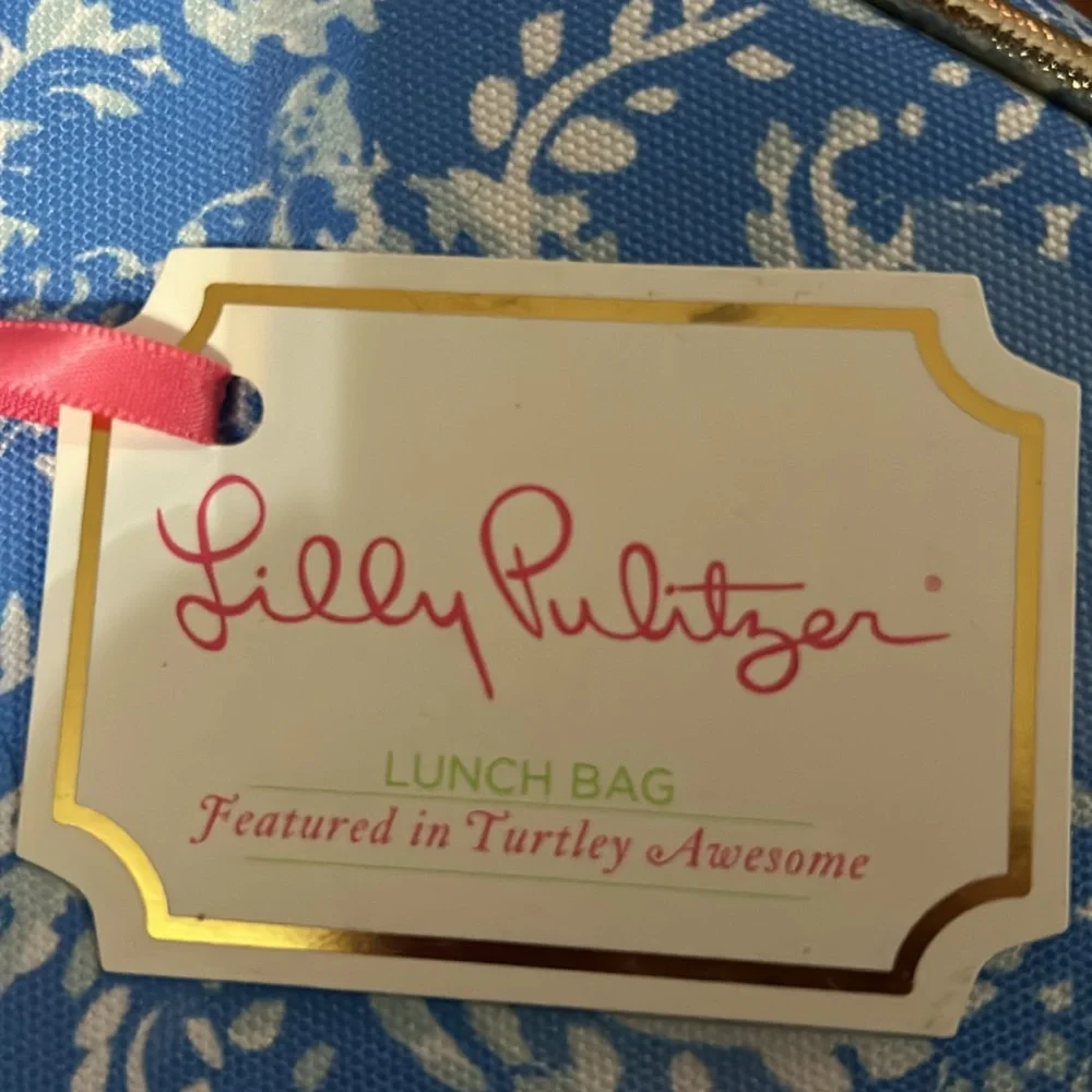 NWT Lilly Pulitzer Turtley Awesome Retired Print Insulated Lunch Bag with Strap - Picture 4 of 12